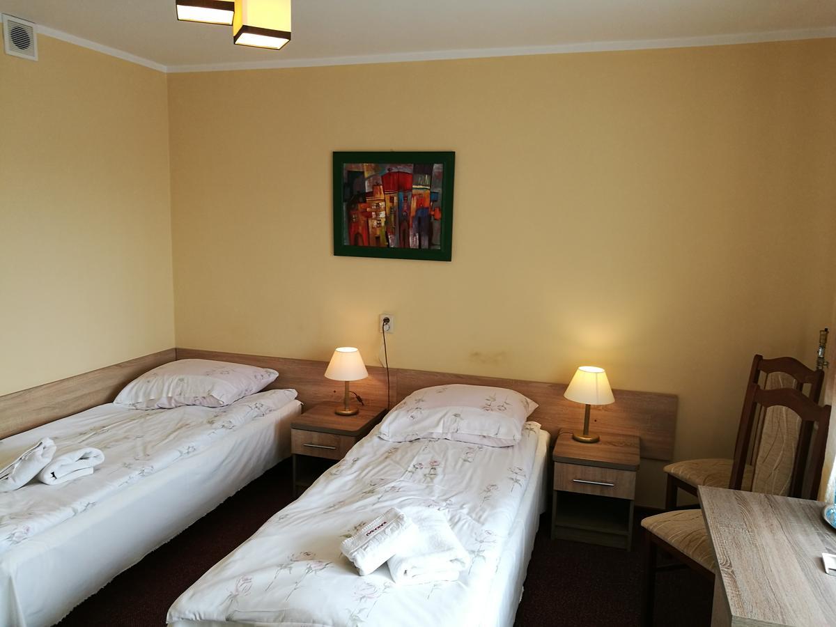 Hotel Kakadu Конин Екстериор снимка