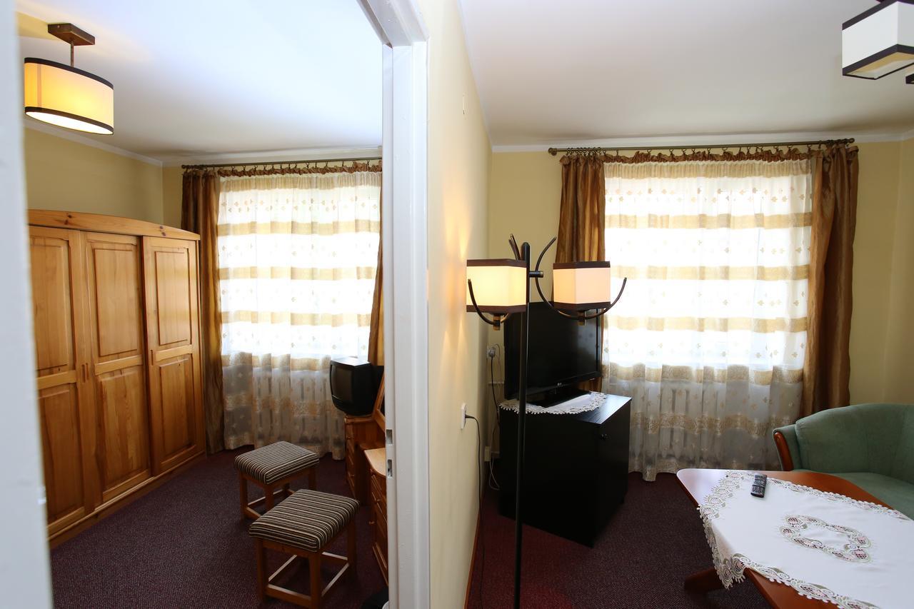 Hotel Kakadu Конин Екстериор снимка