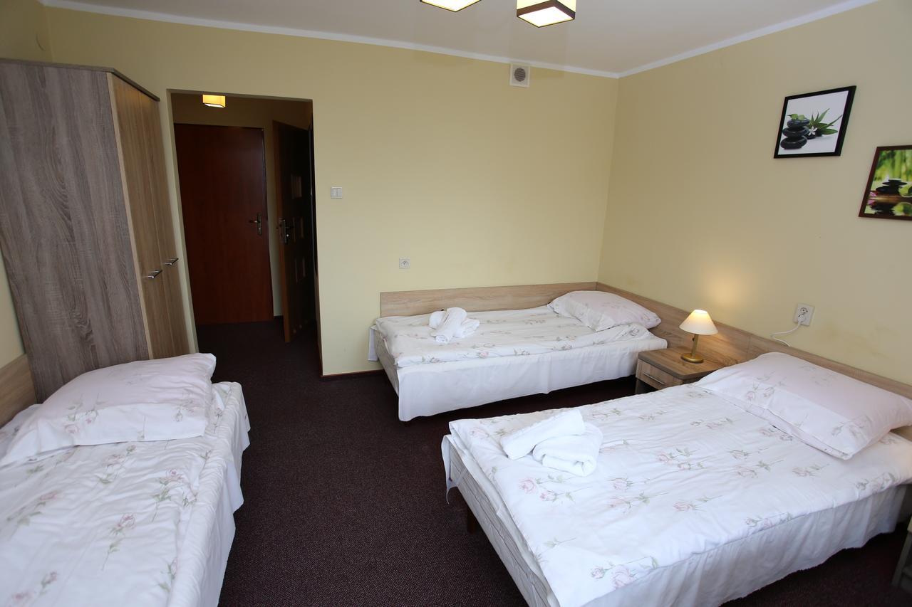 Hotel Kakadu Конин Екстериор снимка