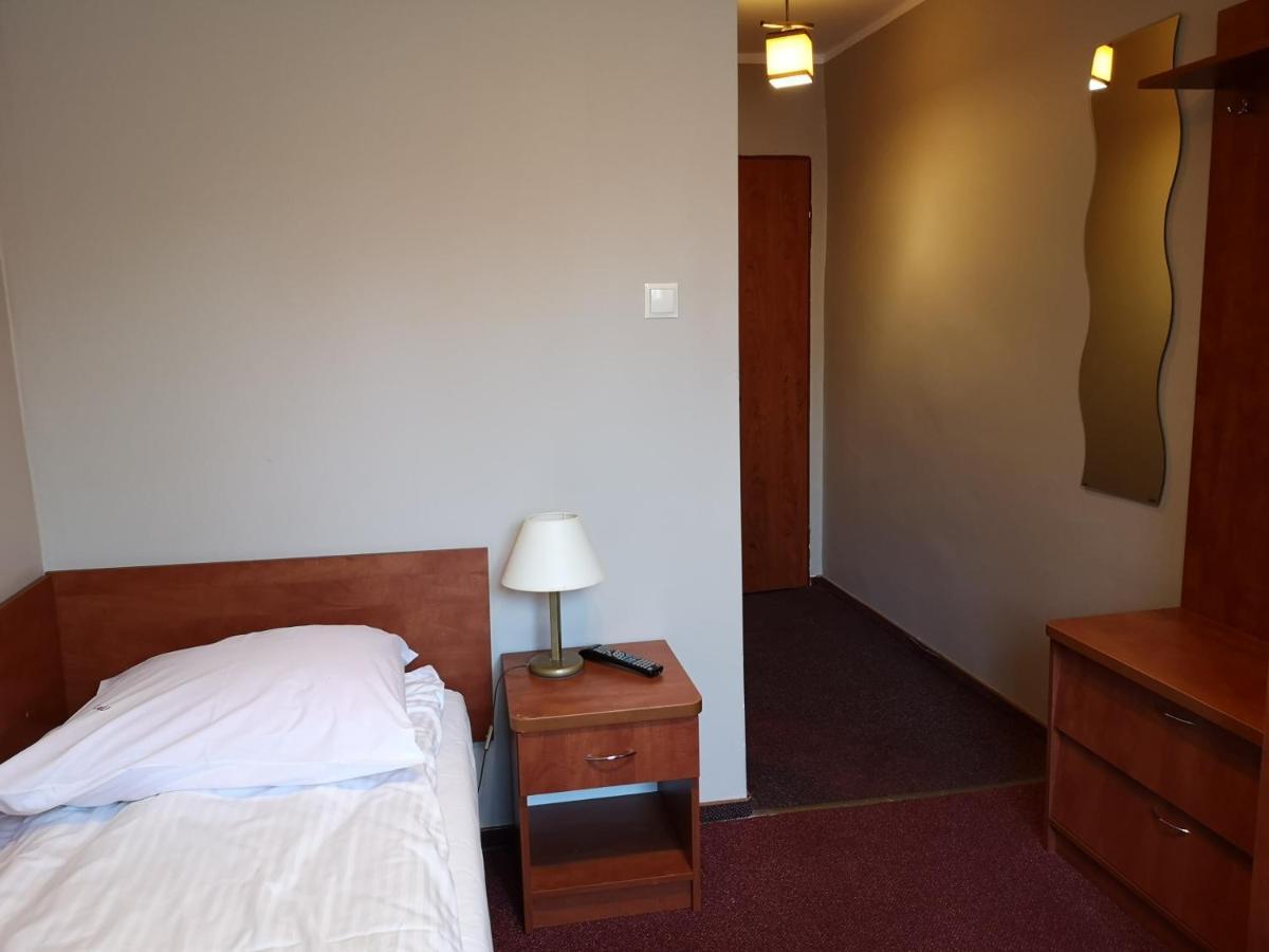 Hotel Kakadu Конин Екстериор снимка
